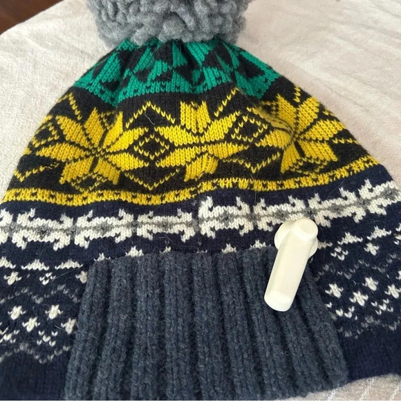 NWT Burberry Fair Isle Pom Hat - Picture 2 of 6
